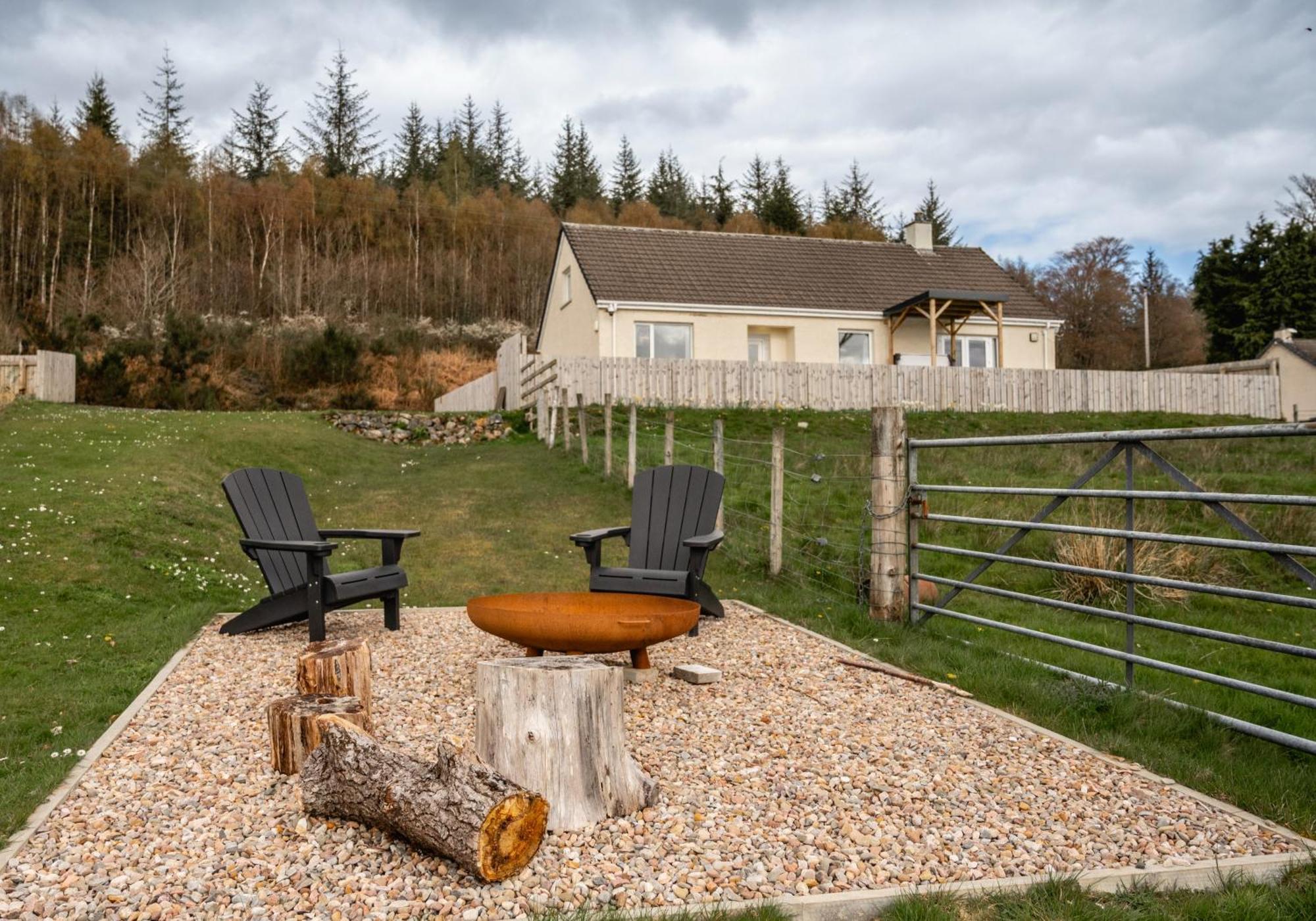 Loch Ness Cottage Fort Augustus Zewnętrze zdjęcie